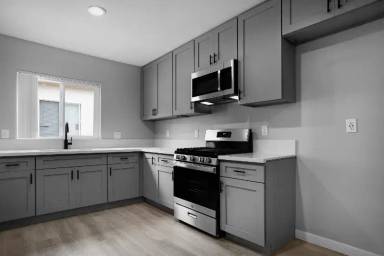 Main picture of 113-201 S Lillie Ave