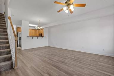 Main picture of 7502 Noah Reid Rd