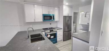 Main picture of 8040 Colony Cir N