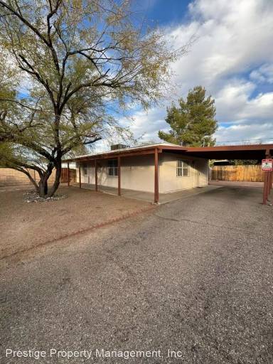 Main picture of 755 S Bryant Ave