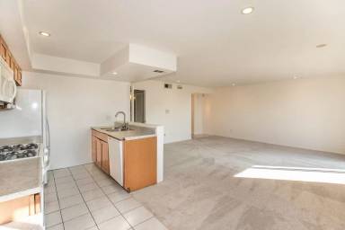 Main picture of Cahuenga Hills Tennis Condominiums
