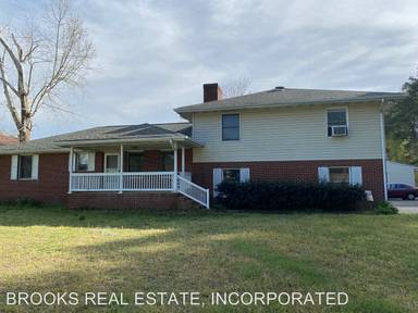 Main picture of 7797 Richmond Rd