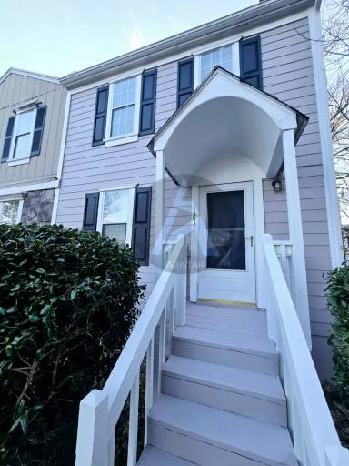 Main picture of 1864 Grant Ct NW