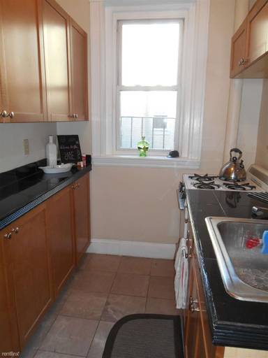 Main picture of 1193 Commonwealth Ave