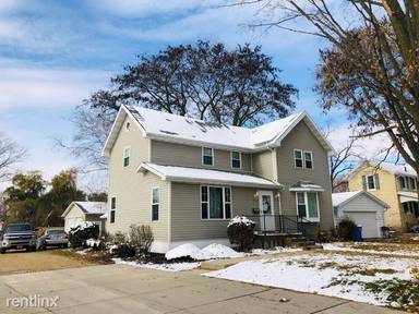 Main picture of 154 River Rd