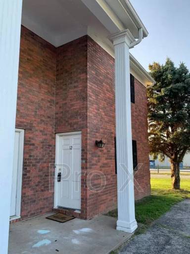 Main picture of 2027 S River St