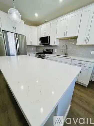 Main picture of 105 Harrishof St