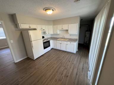 Main picture of 814 Wix Ln