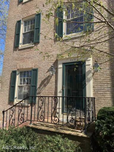 Main picture of 4401 Westover Pl NW