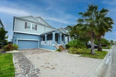Main picture of 1018 Seagrape Dr