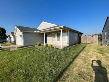 Main picture of 1713 Eagle Dr