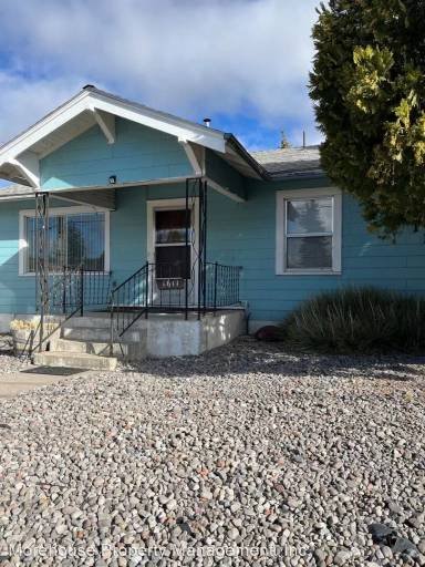 Main picture of 1611 Cross St
