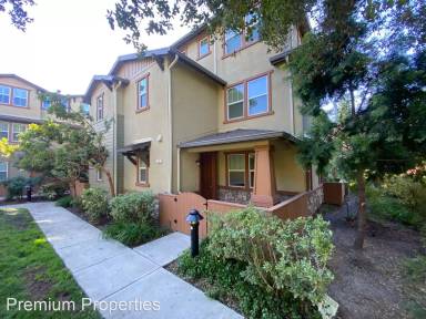 Main picture of 702 El Paseo Cir