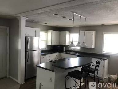 Main picture of 2515 W 50th St
