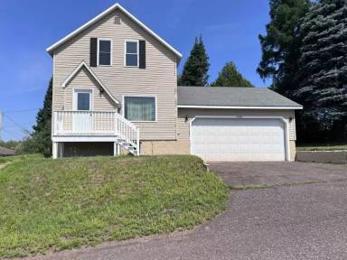 Main picture of 8204 Center St