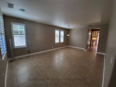 Main picture of 1727 Southgate Dr