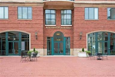 Main picture of Riverside on the James Condominiums