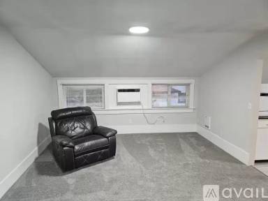 Main picture of 110 N Delaware Ave