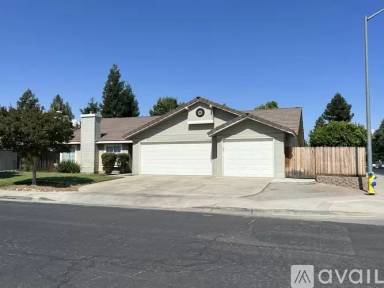 Main picture of 941 Whittier Ave