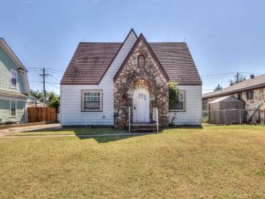 Main picture of 408 E Wade St