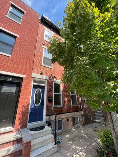 Main picture of 2407 Catharine St
