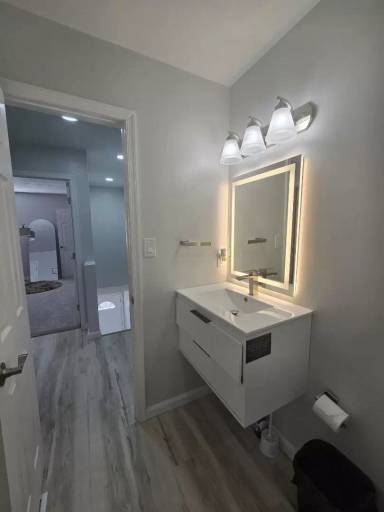 Main picture of 9527 18th Bay St