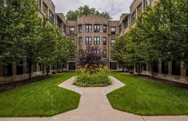 Main picture of 5612 S Wabash Ave