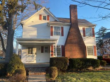 Main picture of 191 Hurley Ave