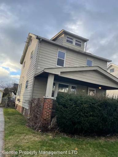 Main picture of 4916 E 85th St