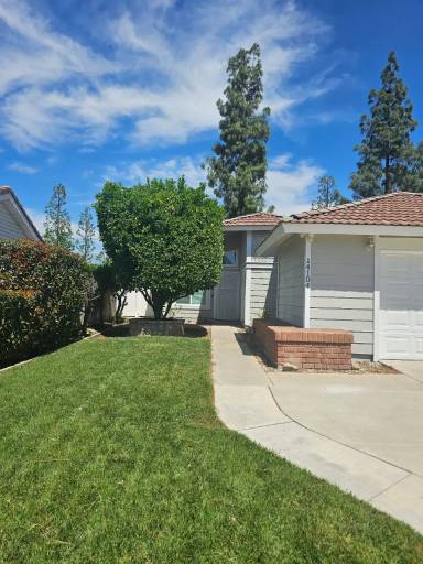 Main picture of 14104 Hillcrest Dr