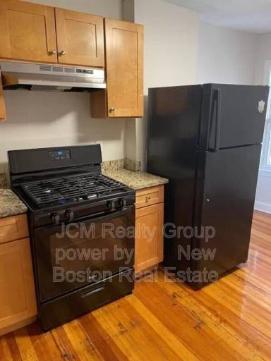 Main picture of 184 Walnut Ave