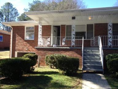 Main picture of 662 Gary Rd NW