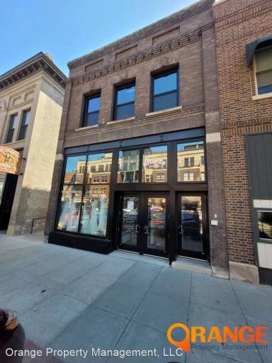 Main picture of 303 Broadway N
