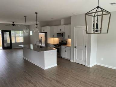 Main picture of 2819 Ridge Crest Ct