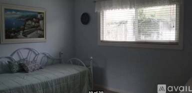Main picture of 1319 W 25th St