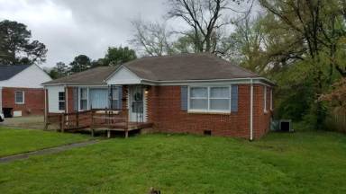 Main picture of 802 Wilson Ave
