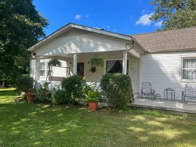 Main picture of 11135 Apison Pike