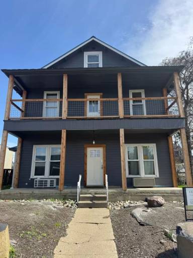 Main picture of 704 N Kittitas St