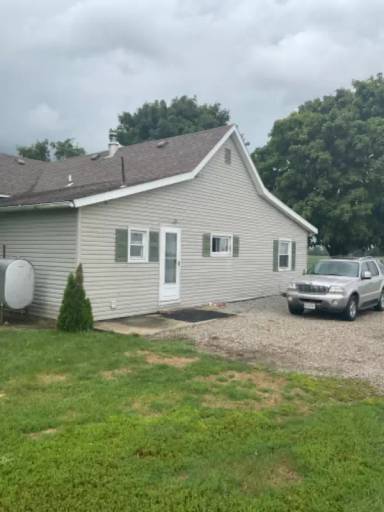 Main picture of 2935 Hess Rd