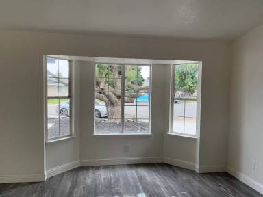 Main picture of 523 Jamie Ct