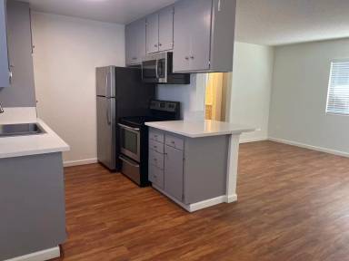 Main picture of 1156 Hornblend St