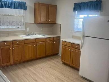 Main picture of 4670 Polk St