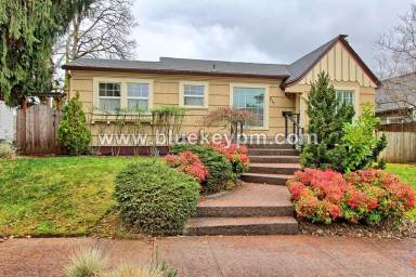 Main picture of 217 W 35th St
