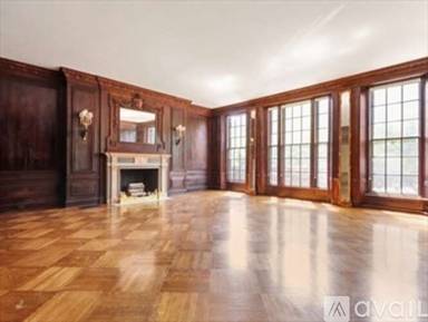 Main picture of 173 Commonwealth Ave