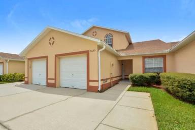 Main picture of 3435 Village Green Ct