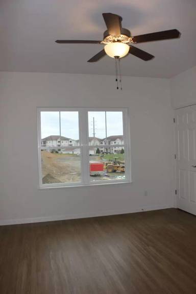 Main picture of 1250 Constitution Ct