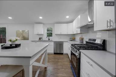 Main picture of 10913 Joaquin Dr