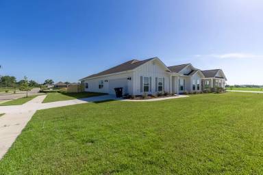 Main picture of 501 Huller Ave