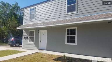 Main picture of 216 Avenue D