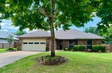 Main picture of 8121 Christie Dr